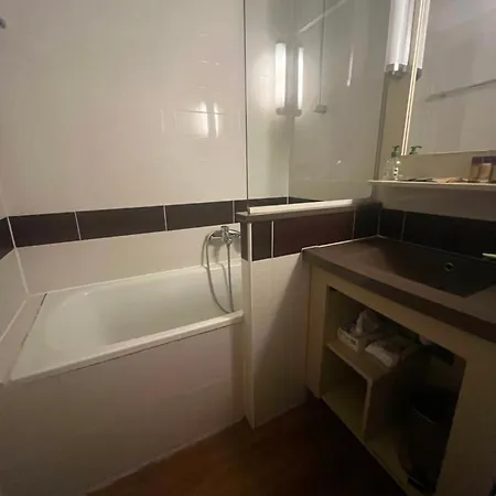 A Francia Apartment